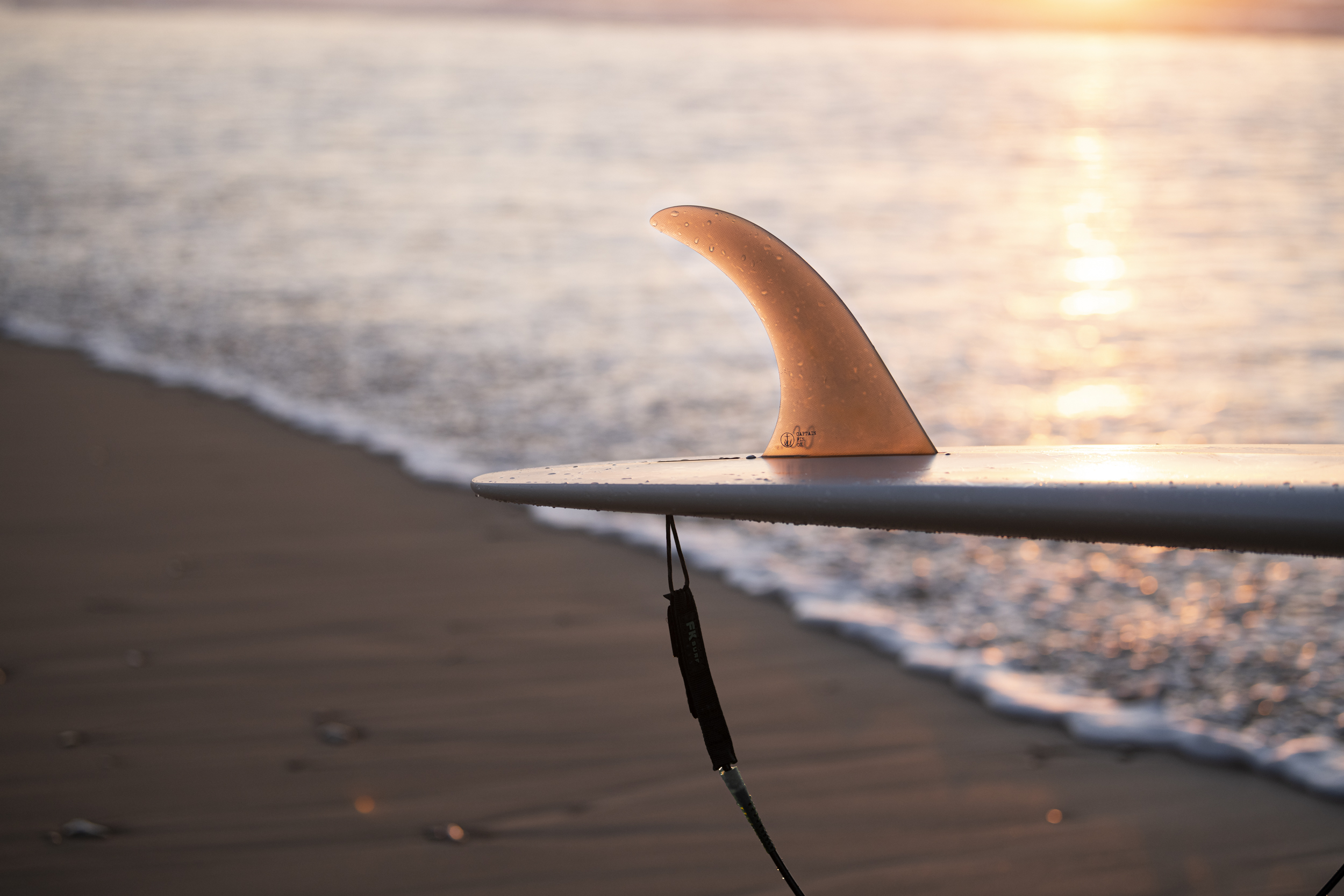 Surfbrett am Strand